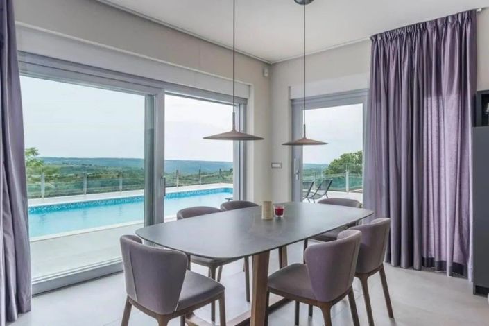 Image No.11-Propriété de 4 chambres à vendre à Buje