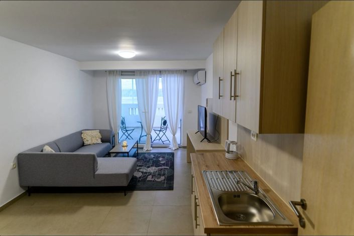 Image No.21-38 Bed Property for sale