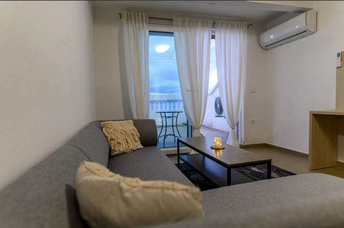 Image No.23-38 Bed Property for sale