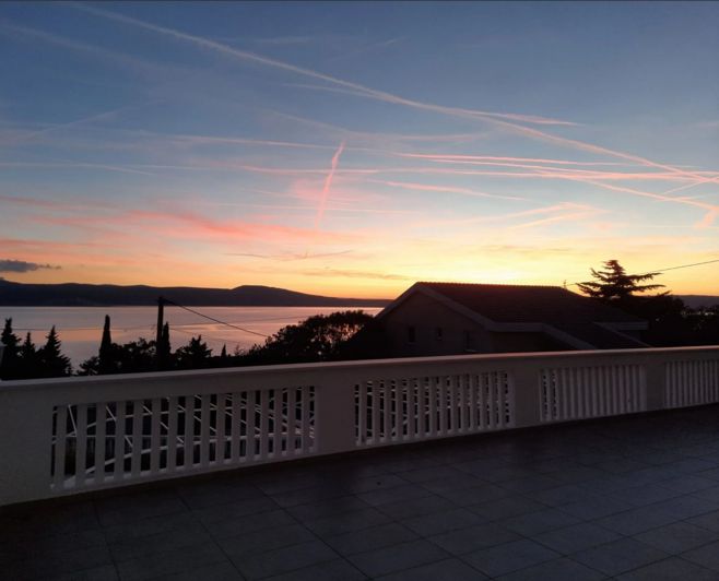 Image No.8-38 Bed Property for sale