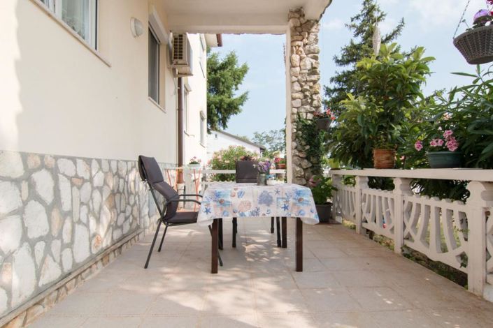 Image No.11-5 Bed Property for sale