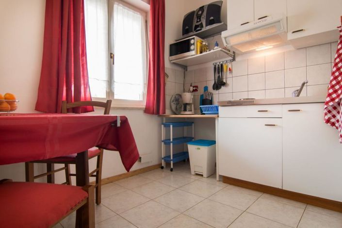 Image No.24-5 Bed Property for sale