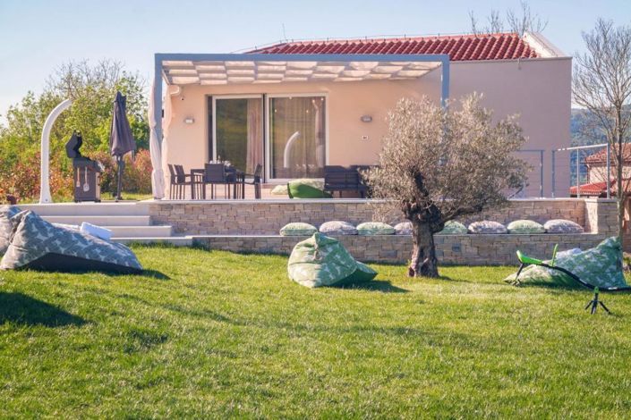 Image No.6-4 Bed Property for sale