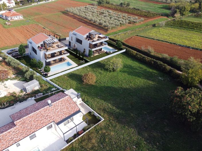 Image No.19-4 Bed Property for sale