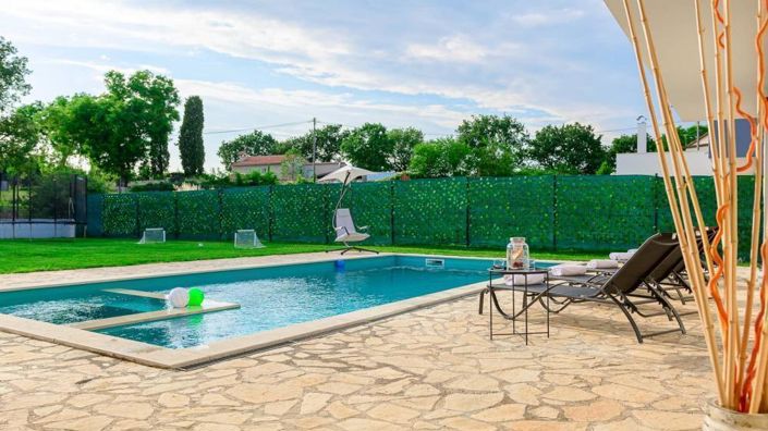 Image No.9-4 Bed Property for sale