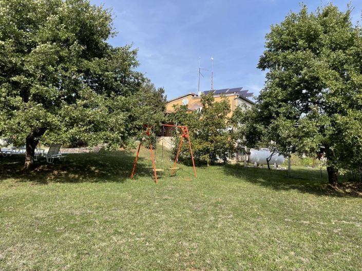 Image No.5-5 Bed Property for sale