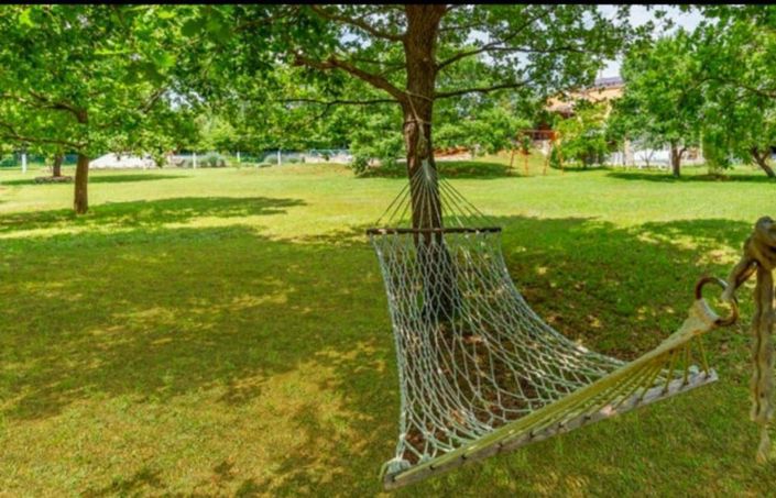 Image No.9-5 Bed Property for sale