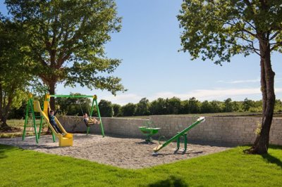 136908-527397