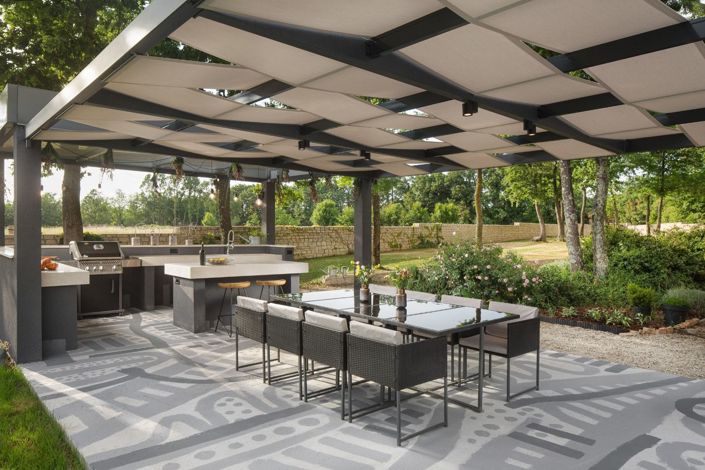 Image No.9-6 Bed Property for sale