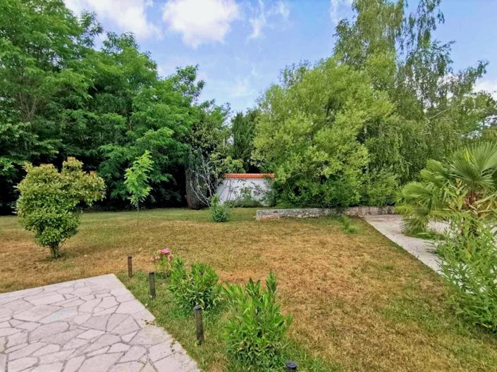 Image No.3-3 Bed Property for sale