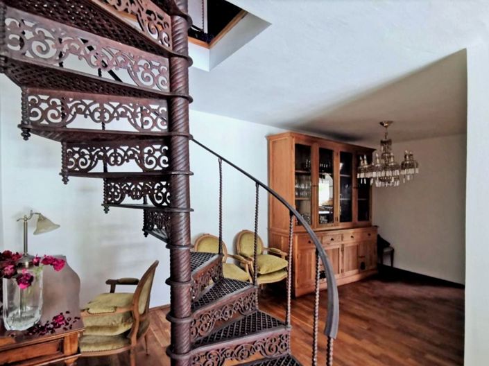 Image No.8-3 Bed Property for sale