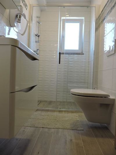 Image No.20-20 Bed Property for sale