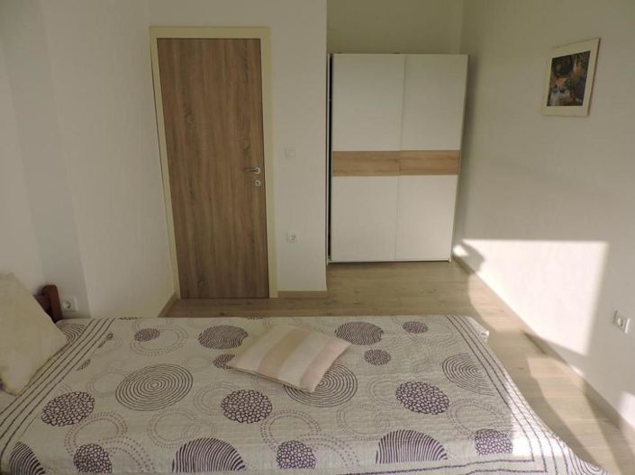 Image No.9-20 Bed Property for sale