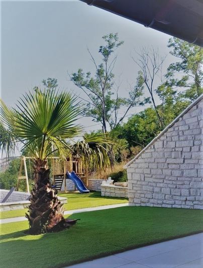 Image No.4-12 Bed Property for sale