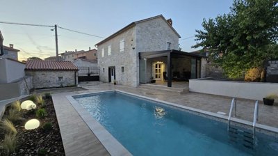 111537-487375