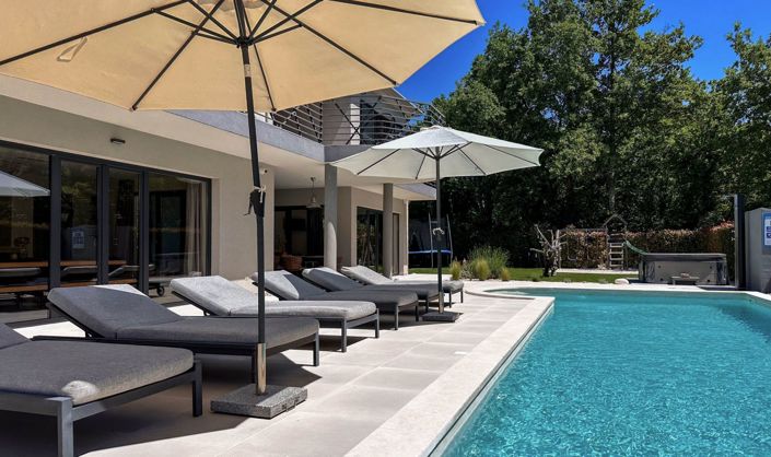 Image No.6-5 Bed Property for sale