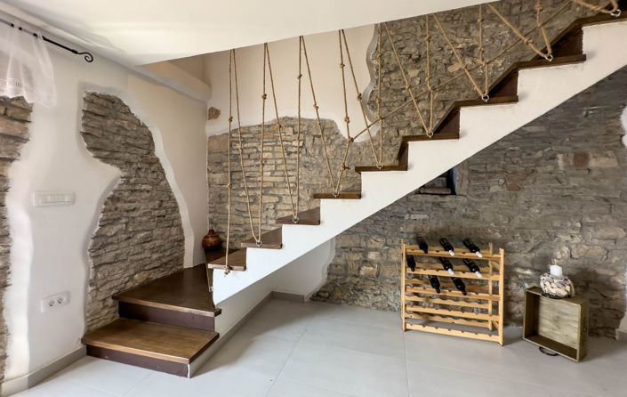 Image No.19-4 Bed Property for sale