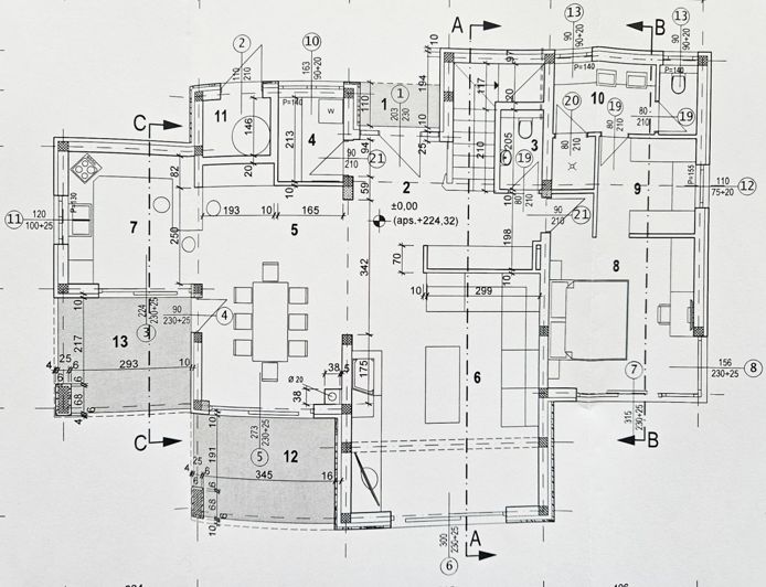 Image No.4-4 Bed Property for sale