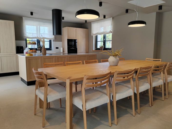 Image No.19-5 Bed Property for sale