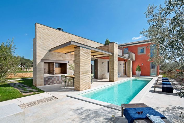 Image No.3-4 Bed Property for sale