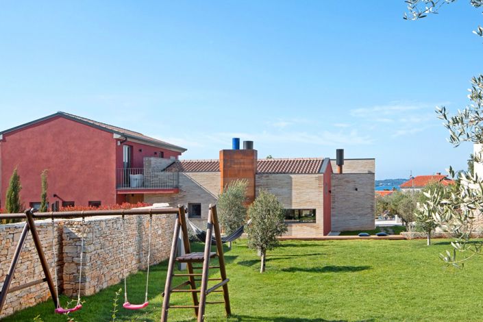 Image No.7-4 Bed Property for sale