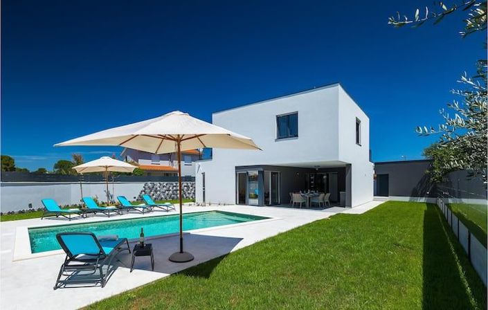 Image No.1-3 Bed Property for sale