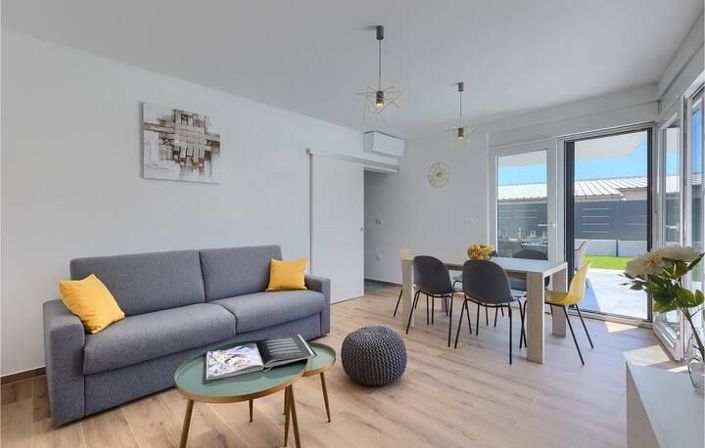 Image No.11-3 Bed Property for sale