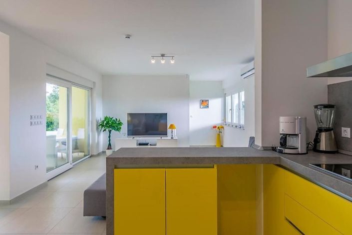 Image No.21-3 Bed Property for sale