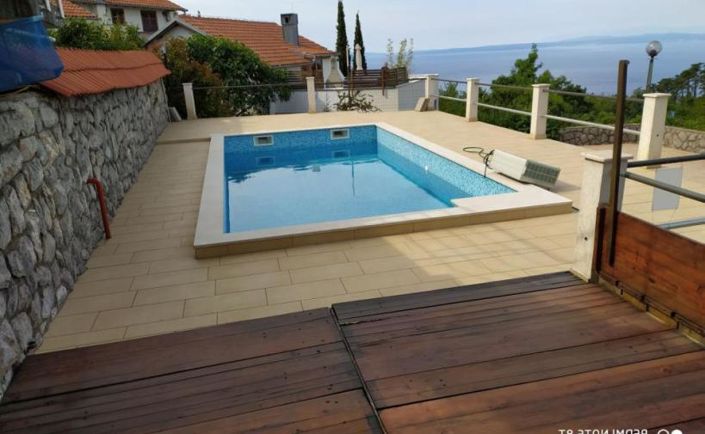 Image No.1-Propriété de 11 chambres à vendre à Croatie