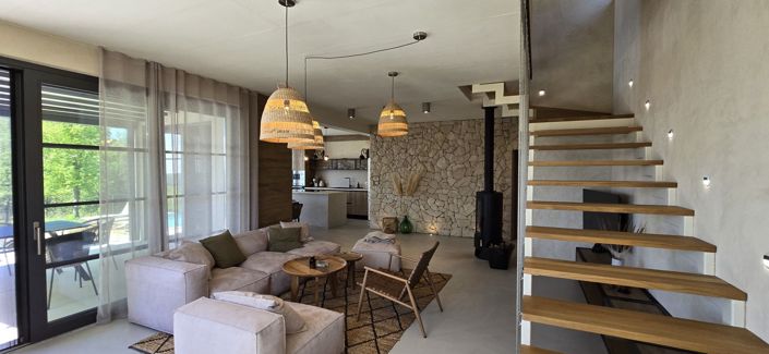 Image No.16-2 Bed Property for sale