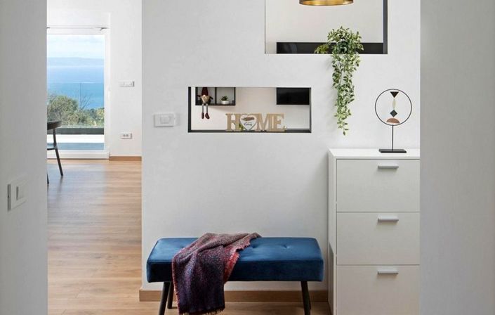 Image No.17-2 Bed Property for sale