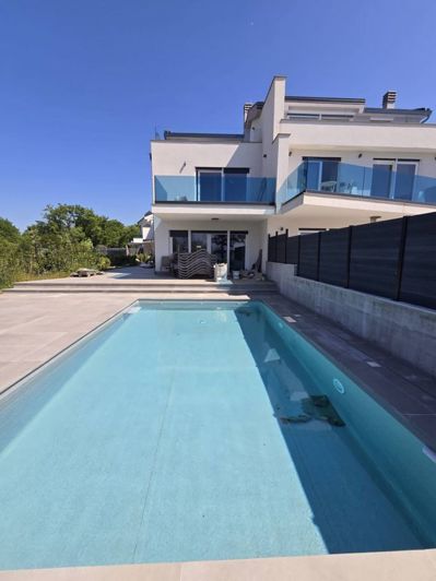 Image No.2-Propriété de 4 chambres à vendre à Porec