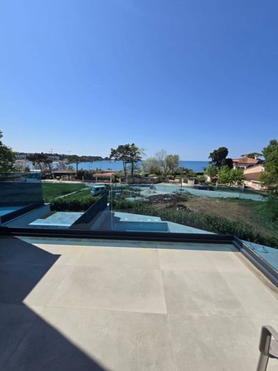 Image No.3-4 Bed Property for sale