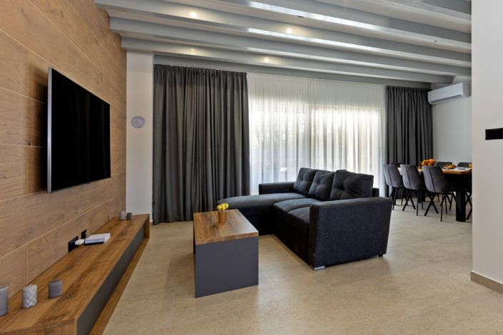 Image No.18-3 Bed Property for sale