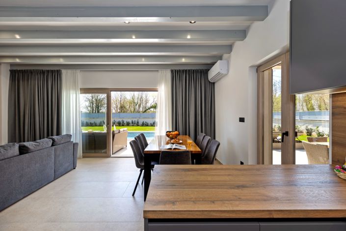 Image No.25-3 Bed Property for sale