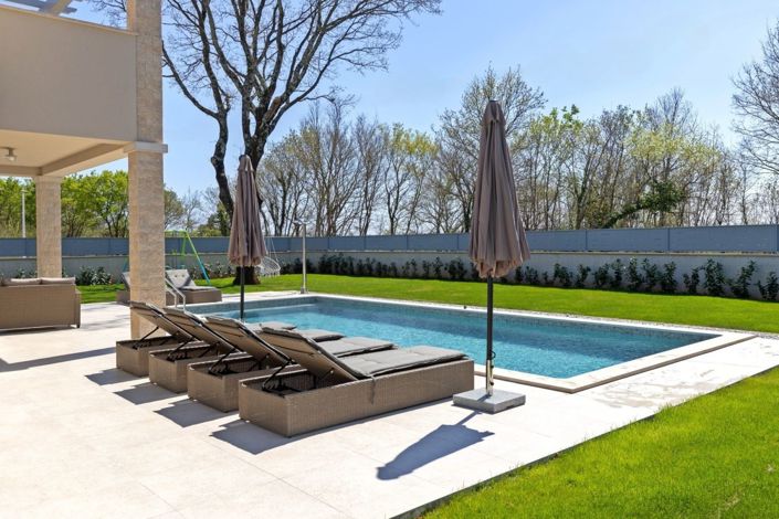 Image No.7-3 Bed Property for sale