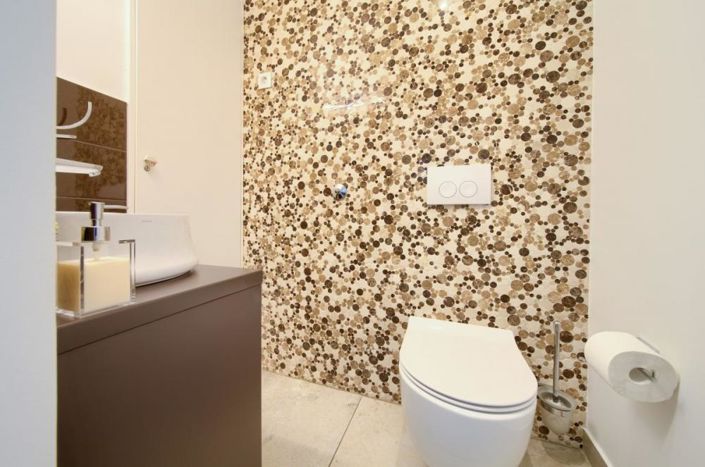 Image No.11-3 Bed Property for sale