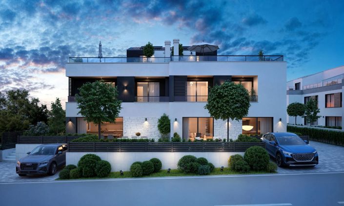 Image No.1-4 Bed Property for sale