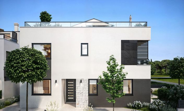 Image No.8-4 Bed Property for sale