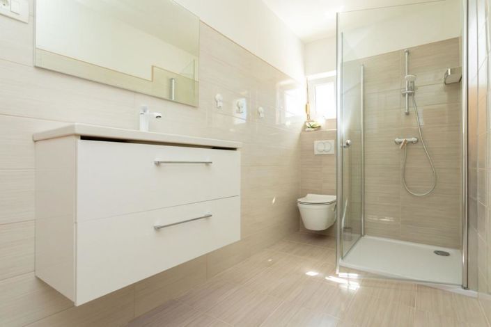 Image No.11-3 Bed Property for sale