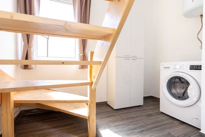 Image No.16-3 Bed Property for sale