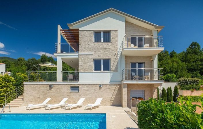 Image No.1-Propriété de 4 chambres à vendre à Croatie