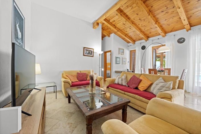 Image No.7-Propriété de 5 chambres à vendre à Kanfanar