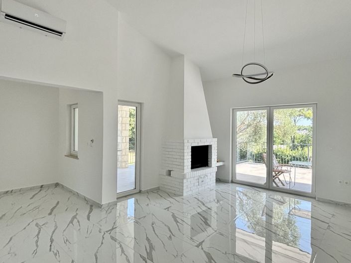 Image No.11-Propriété de 5 chambres à vendre à Umag