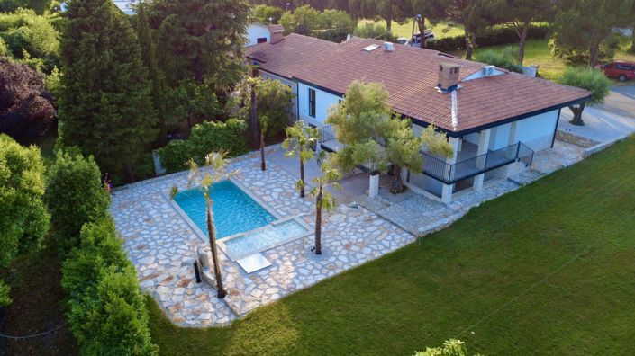 Image No.22-Propriété de 5 chambres à vendre à Umag