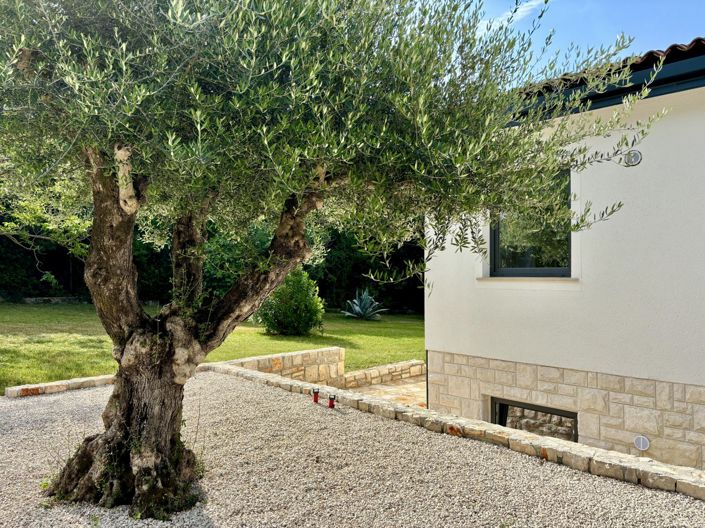 Image No.7-Propriété de 5 chambres à vendre à Umag