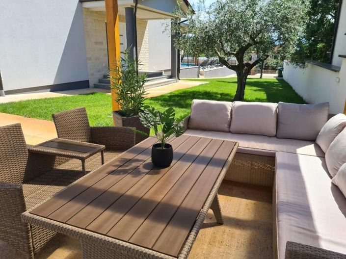 Image No.25-5 Bed Property for sale