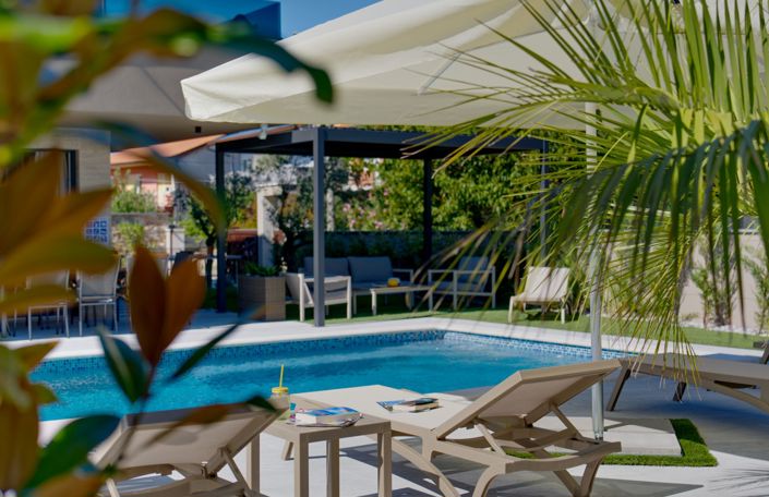 Image No.4-Propriété de 4 chambres à vendre à Loborika