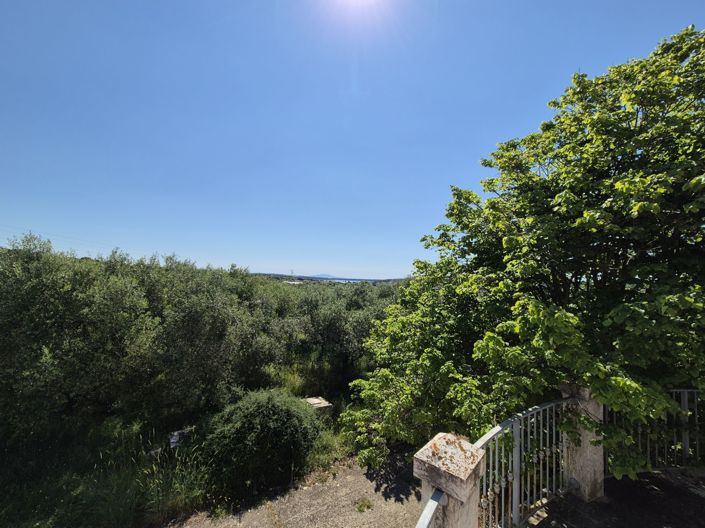 Image No.19-12 Bed Property for sale