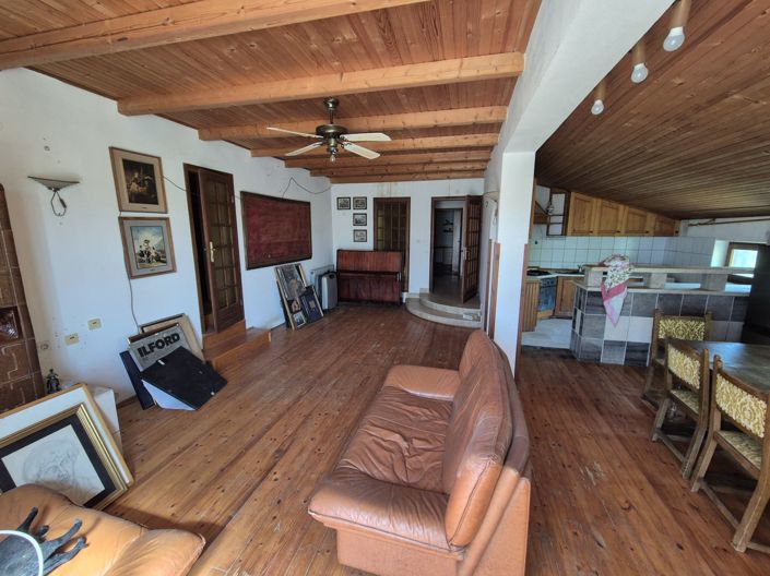 Image No.21-12 Bed Property for sale